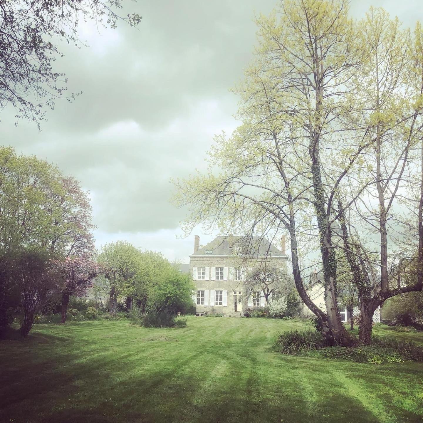 Maison D'Hotes La Doucelle Culture Et Bien-Etre Lignieres-Orgeres Exteriér fotografie